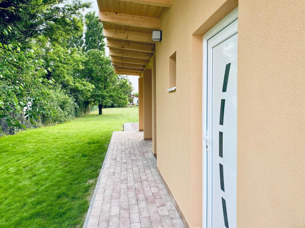 Judith Apartman Iii. Balatonlelle Exterior photo